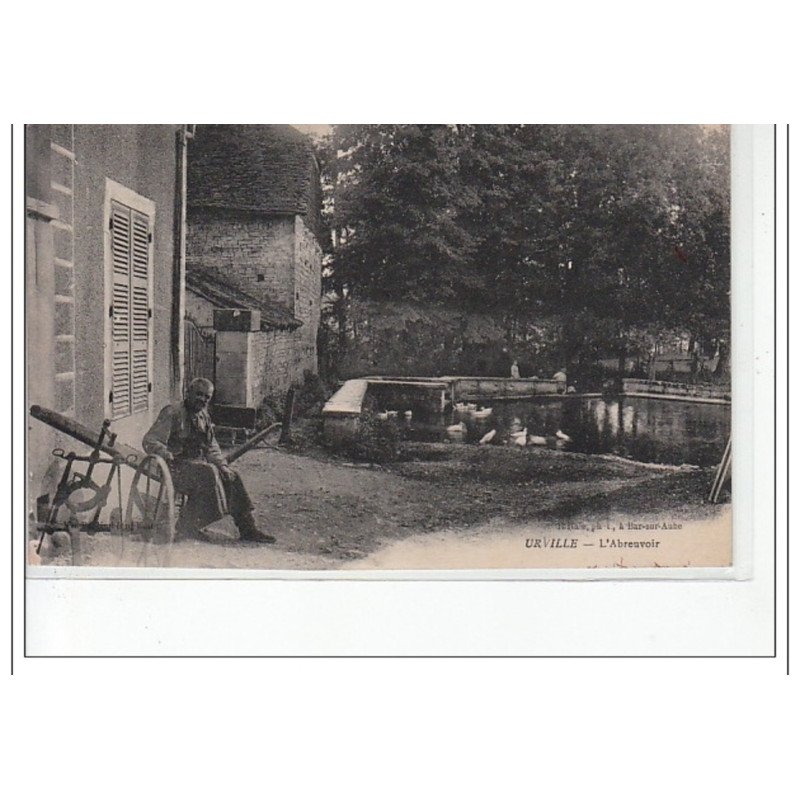 URVILLE - L'abreuvoir - très bon état