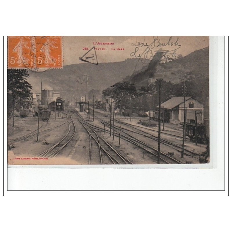 VIVIEZ - La gare - très bon état