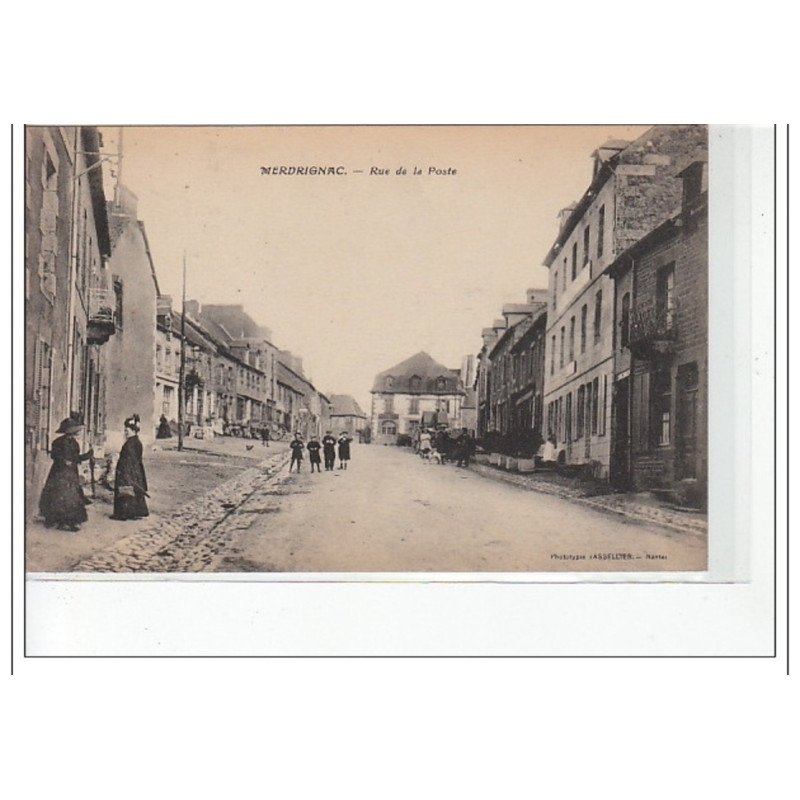 MERDRIGNAC - Rue de la Poste - très bon état