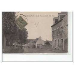 SAINT NICOLAS DU PELEM - Rue de Plounevez-Quintin et la Poste - très bon état