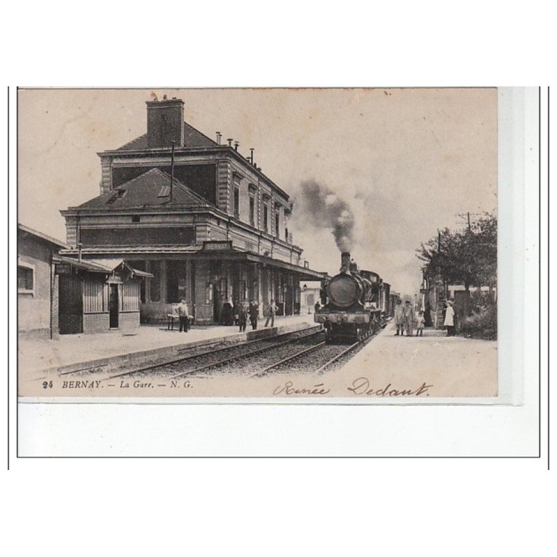 BERNAY - La gare - très bon état