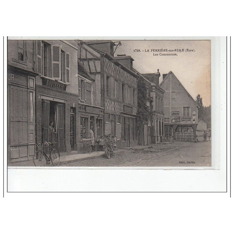 LA FERRIERE SUR RISLE - Les commerces - très bon état