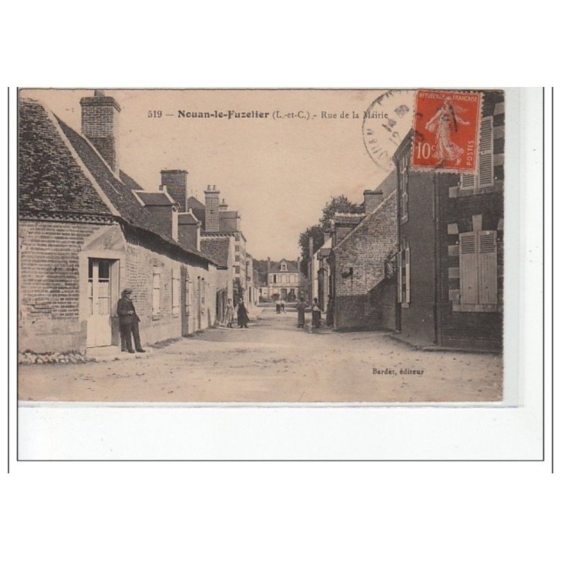 NOUAN LE FUZELIER - Rue de la Mairie - très bon état
