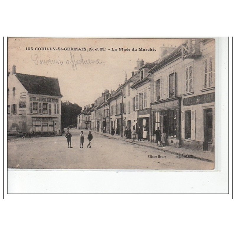 COUILLY SAINT GERMAIN - La place du marché - très bon état