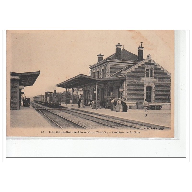 CONFLANS SAINTE HONORINE - Intérieur de la Gare - très bon état