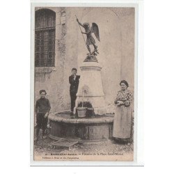 BOURG SAINT ANDEOL - Fontaine de la Place Saint Michel - très bon état