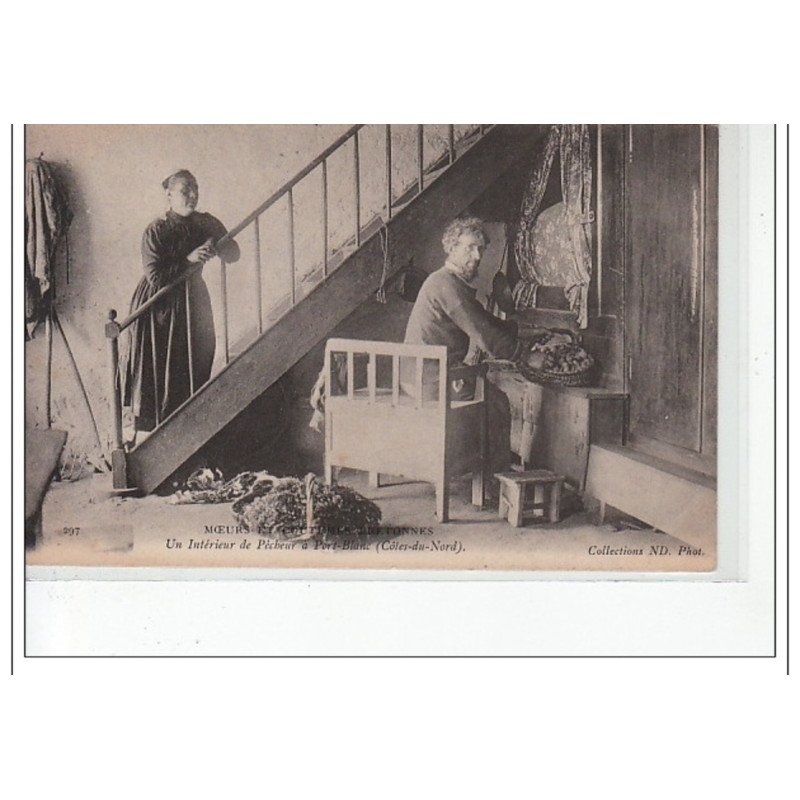 PORT BLANC - Un intérieur de Pêcheurs - très bon état