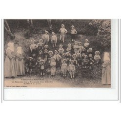 SAINT LOUIS DE LA MULOTIERE - Les Benjamins dans la Brousse avec leurs Directrices (colons de 7 à 9 ans)- très bon état