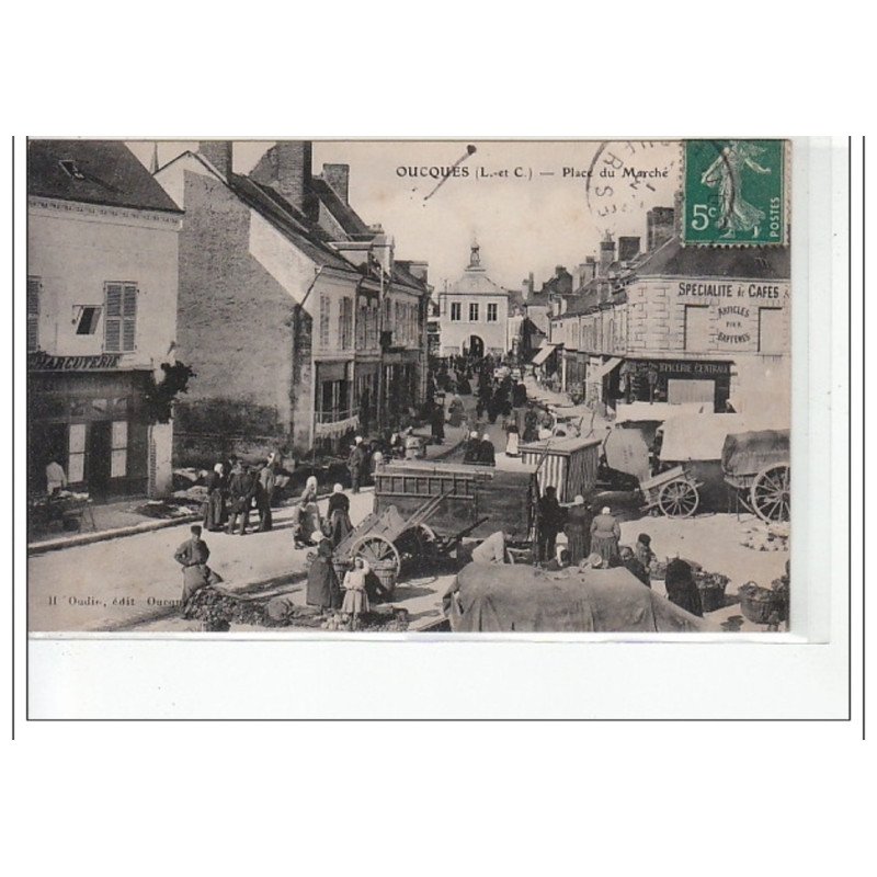 OUCQUES - Place du marché - très bon état