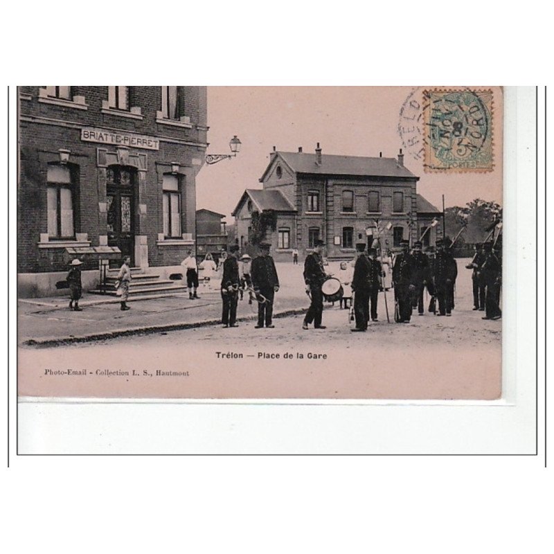 TRELON - Place de la Gare - très bon état