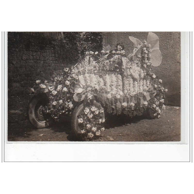 SAINT GERAND LE PUY : carte photo de la fête du Printemps et de la Kermesse vers 1930 - très bon état SAINT GERAND LE PUY : carte photo de la fête du Printemps et de la Kermesse vers 1930 - très bon état