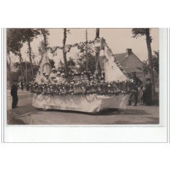 SAINT GERAND LE PUY : carte photo de la fête du Printemps et de la Kermesse vers 1930 - très bon état