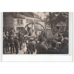 SAINT GERAND LE PUY : carte photo de la fête du Printemps et de la Kermesse vers 1930 - très bon état