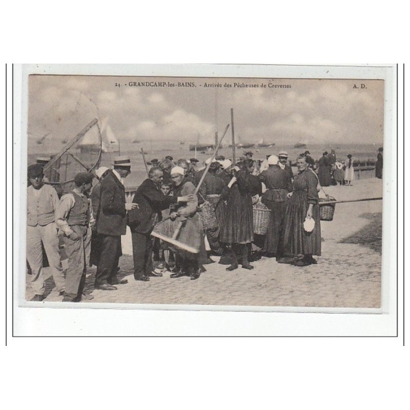 GRANDCAMP LES BAINS - Arrivée des Pêcheuses de Crevettes - très bon état