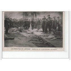 LIMOGES - Les émeutes de Limoges (barricade de la Mauvendière, les débris) - très bon état