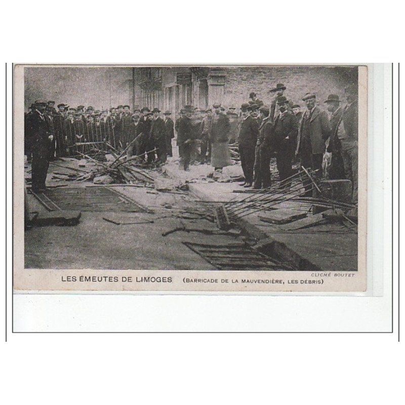 LIMOGES - Les émeutes de Limoges (barricade de la Mauvendière, les débris) - très bon état