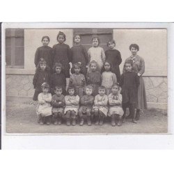 CHATEAURENARD(?): école - très bon état