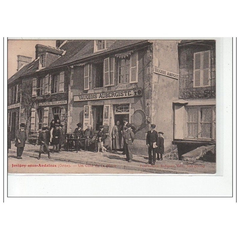 JUVIGNY SOUS ANDAINE - Un côté de la place - très bon état JUVIGNY SOUS ANDAINE - Un côté de la place - très bon état