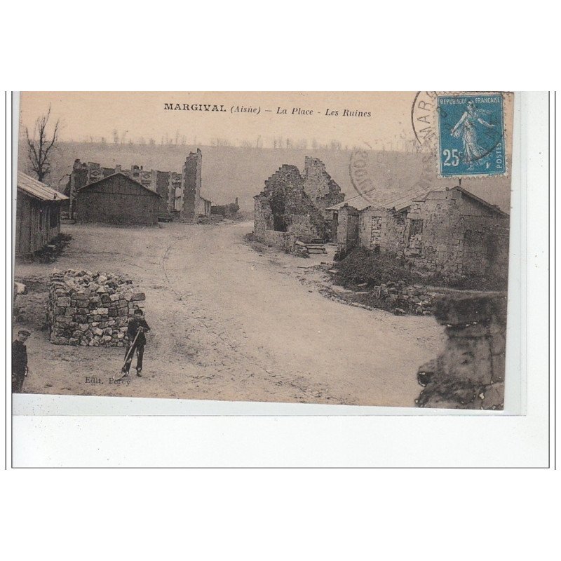 MARGIVAL - La Place - les Ruines - très bon état
