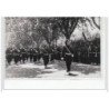 ANTIBES : lot de 8 photos format cartes photos d'un défilé militaire vers 1945 - très bon état