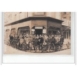 ROUEN : carte photo de la chapellerie ALEXANDRE (avec les champions cyclistes) - très bon état