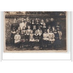 MAISON ROUGE : carte photo d'une classe d'école vers 1910 - bon état (un coin plié)