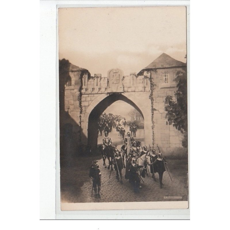 LAGNY : carte photo des fêtes de Jeanne d'Arc en 1930 - très bon état