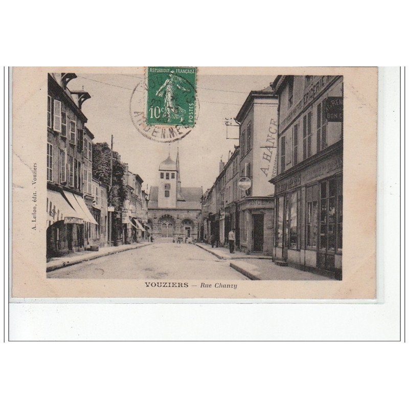 VOUZIERS - Rue Chanzy - très bon état