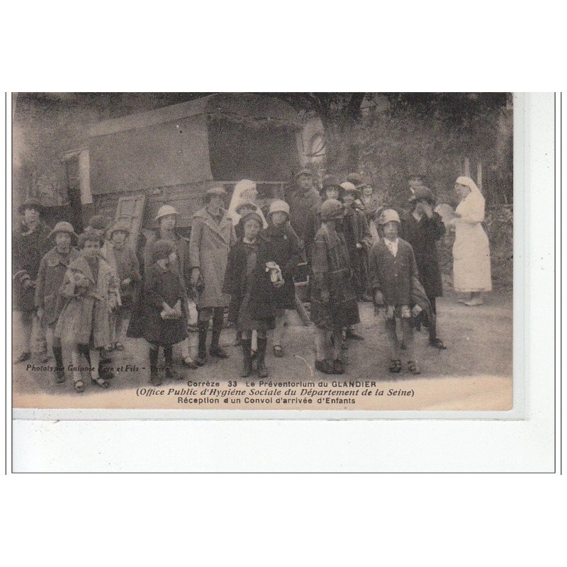 Préventorium du GLANDIER - Réception d'un convoi d'arrivée d'enfants  - très bon état