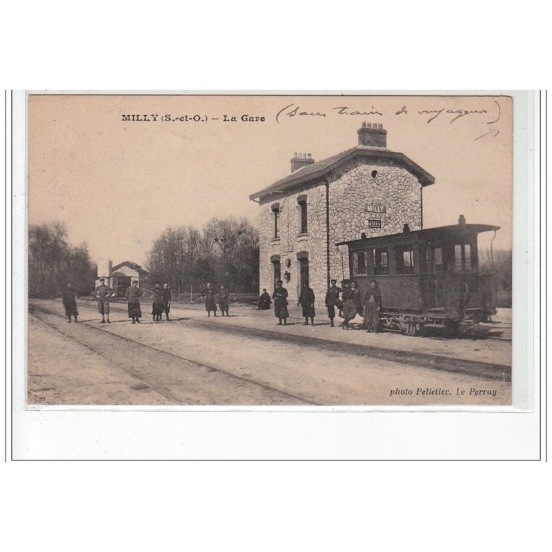 MILLY : la gare - bon état (un coin plié)