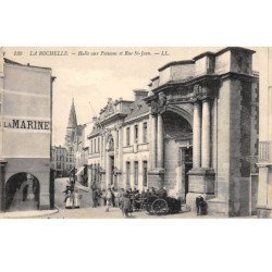 LA ROCHELLE - Halle aux Poissons et Rue Saint Jean - très bon état