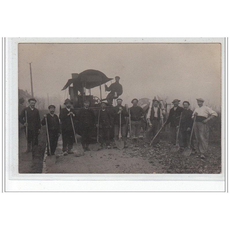 carte photo a localiser : rouleau compresseur et terrassiers - très bon état