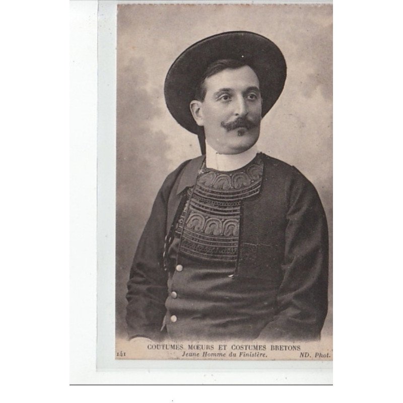 TYPE BRETON - jeune homme du Finistère - très bon état
