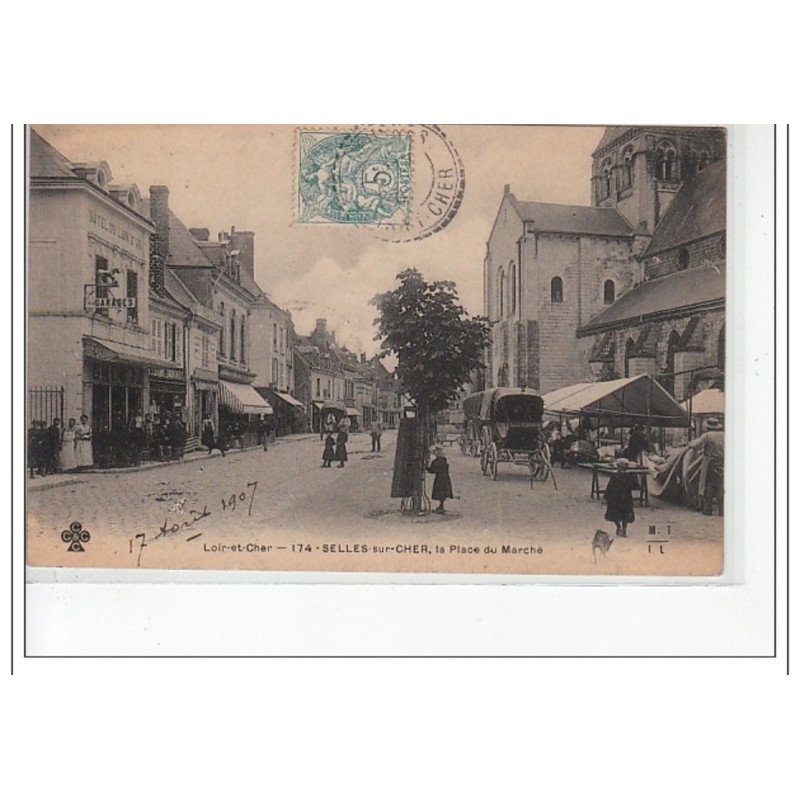 SELLES SUR CHER - La Place du marché - très bon état