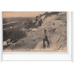 Environs d'AIGUILLON - Vue de la carrière, prise des côteaux - très bon état