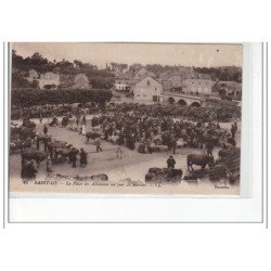 SAINT LO - La Place des Alluvions un jour de marché - très bon état