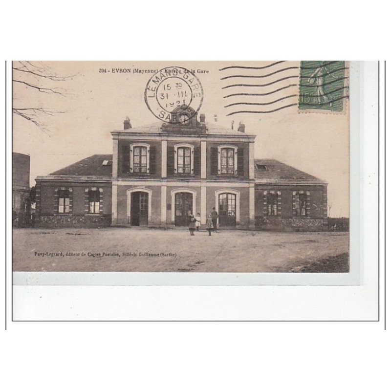 EVRON - Entrée de la gare - très bon état