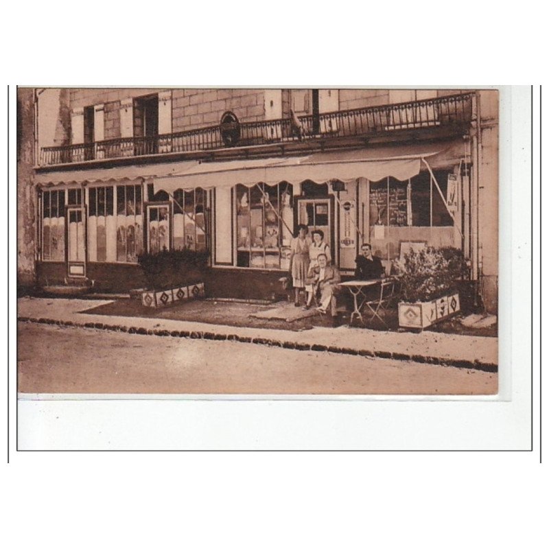 TRIE-CHATEAU - Le café-tabac """"Maison Rustat""""  - très bon état