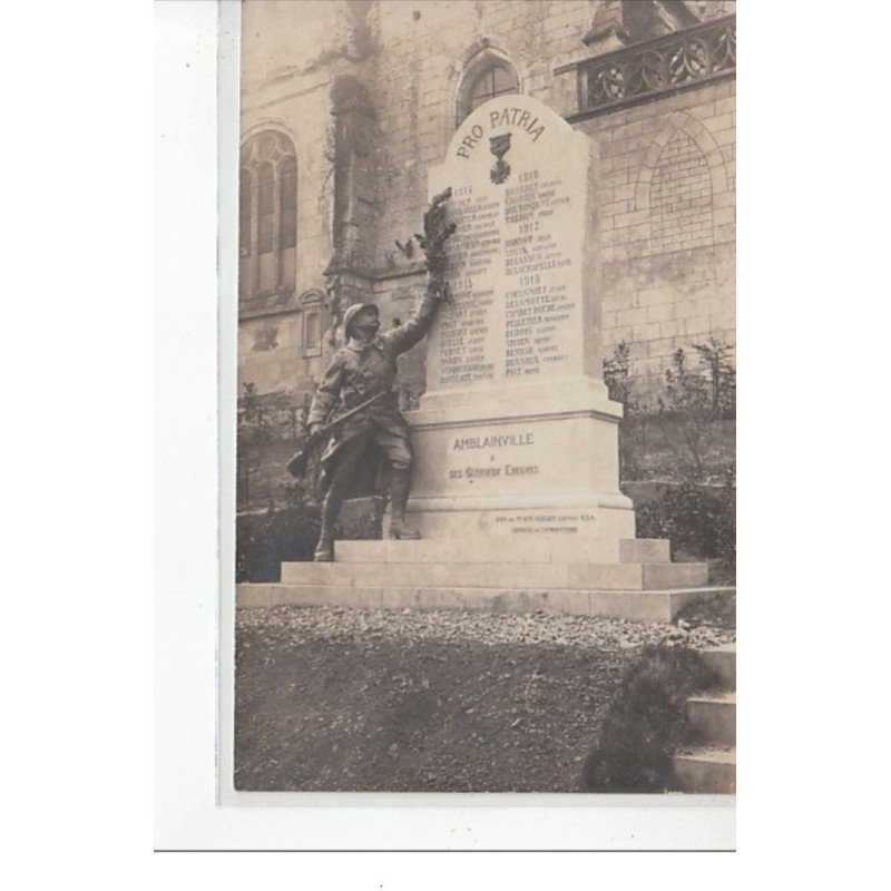 AMBLAINVILLE - CARTE PHOTO - Monument aux Morts - très bon état