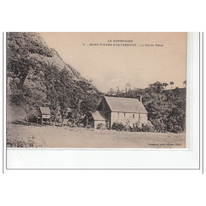 SAINT PIERRE D'ENTREMONT - le moulin de Pelrat - très bon état