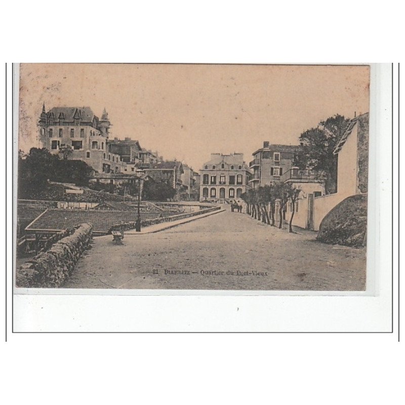 BIARRITZ - Quartier du Vieux Port - très bon état
