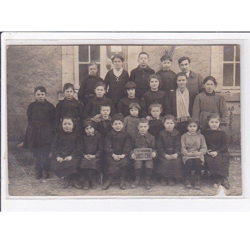 COULANGERON : carte photo d'une classe d'école en 1927 - état