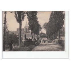 COURPALAY - Entrée par la Route de Nangis - très bon état