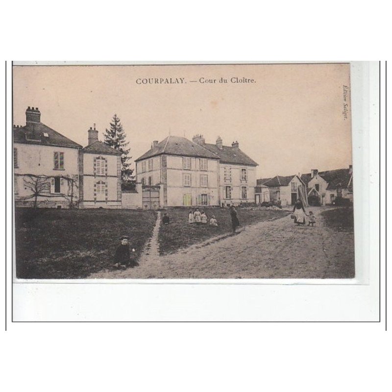 COURPALAY - Cour du Cloître - très bon état