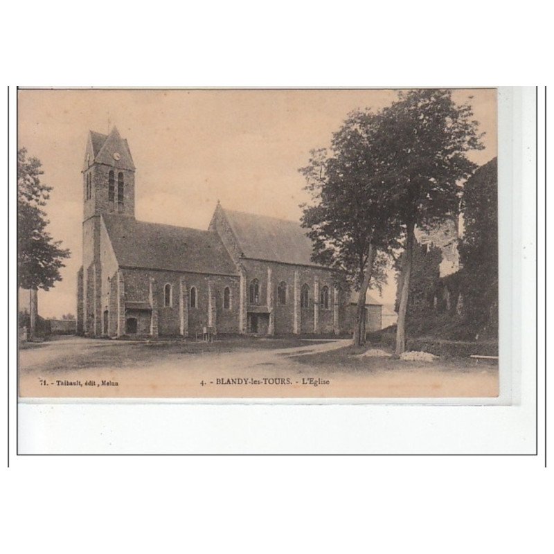 BLANDY LES TOURS - L'église - très bon état