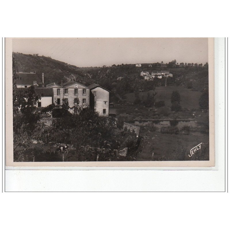SAINT LAURENT SUR SEVRE - Panorama de MILVIN - très bon état SAINT LAURENT SUR SEVRE - Panorama de MILVIN - très bon état