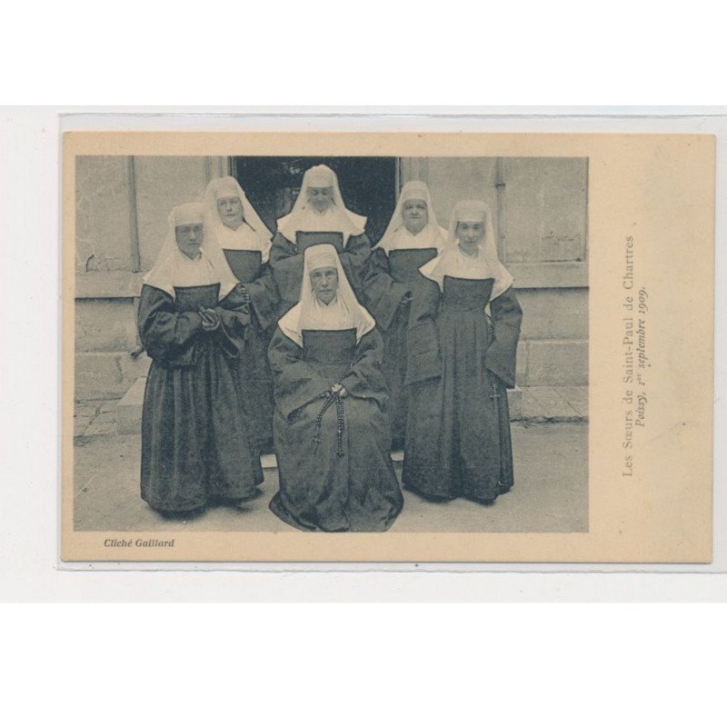 POISSY - Les soeurs de Saint-Paul de Chartres - très bon état
