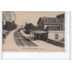 LES VALLEES - La Gare - très bon état