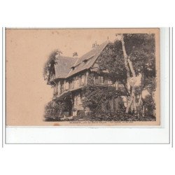 MOISSON près LA ROCHE-GUYON - Le Chalet vu de côté - très bon état