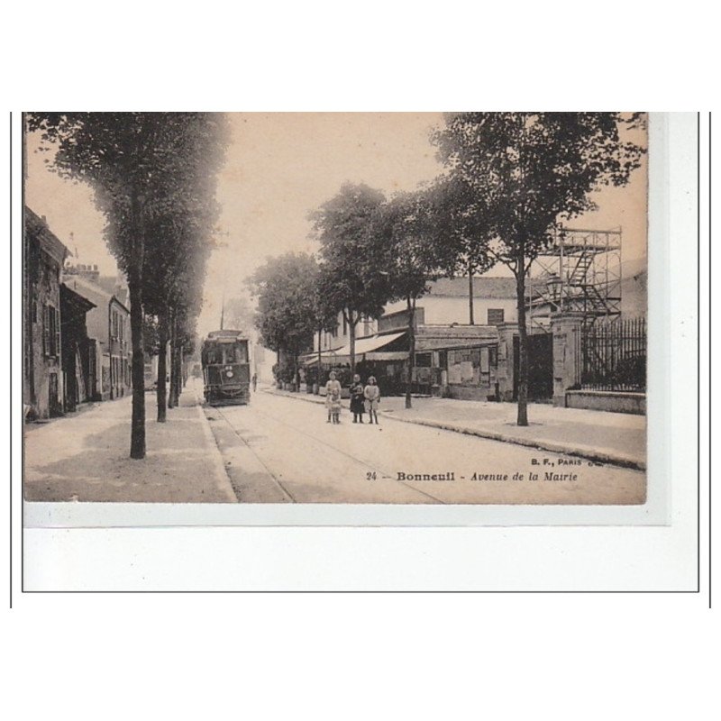 BONNEUIL - Avenue de la Mairie - très bon état